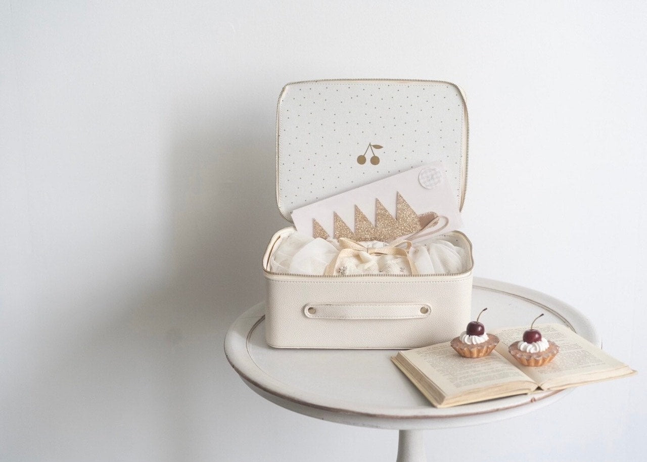 グリッタークラウン/feefee クリックポスト全国一律300円